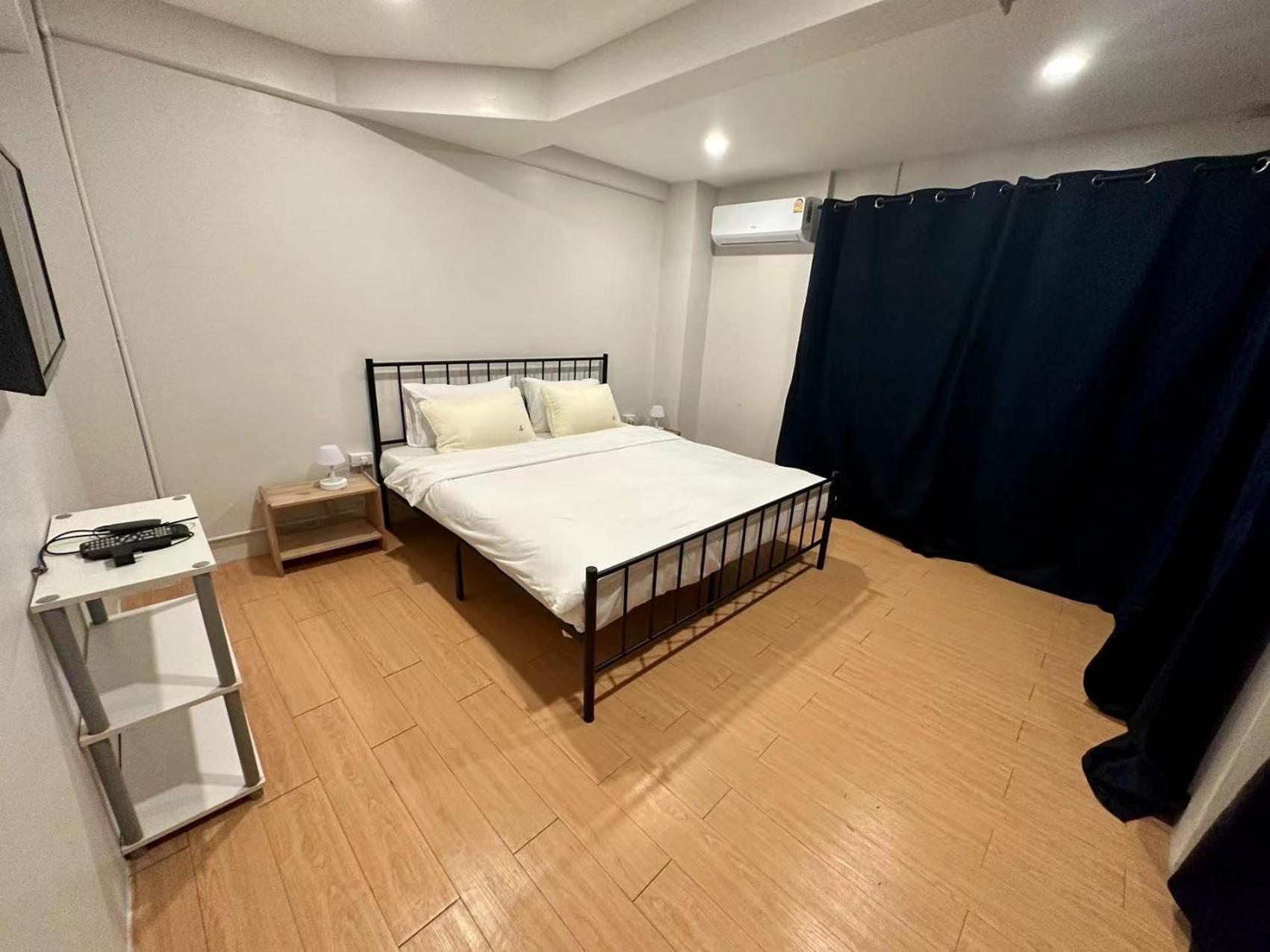 The Cute Silom Hostel Bangkok Extérieur photo