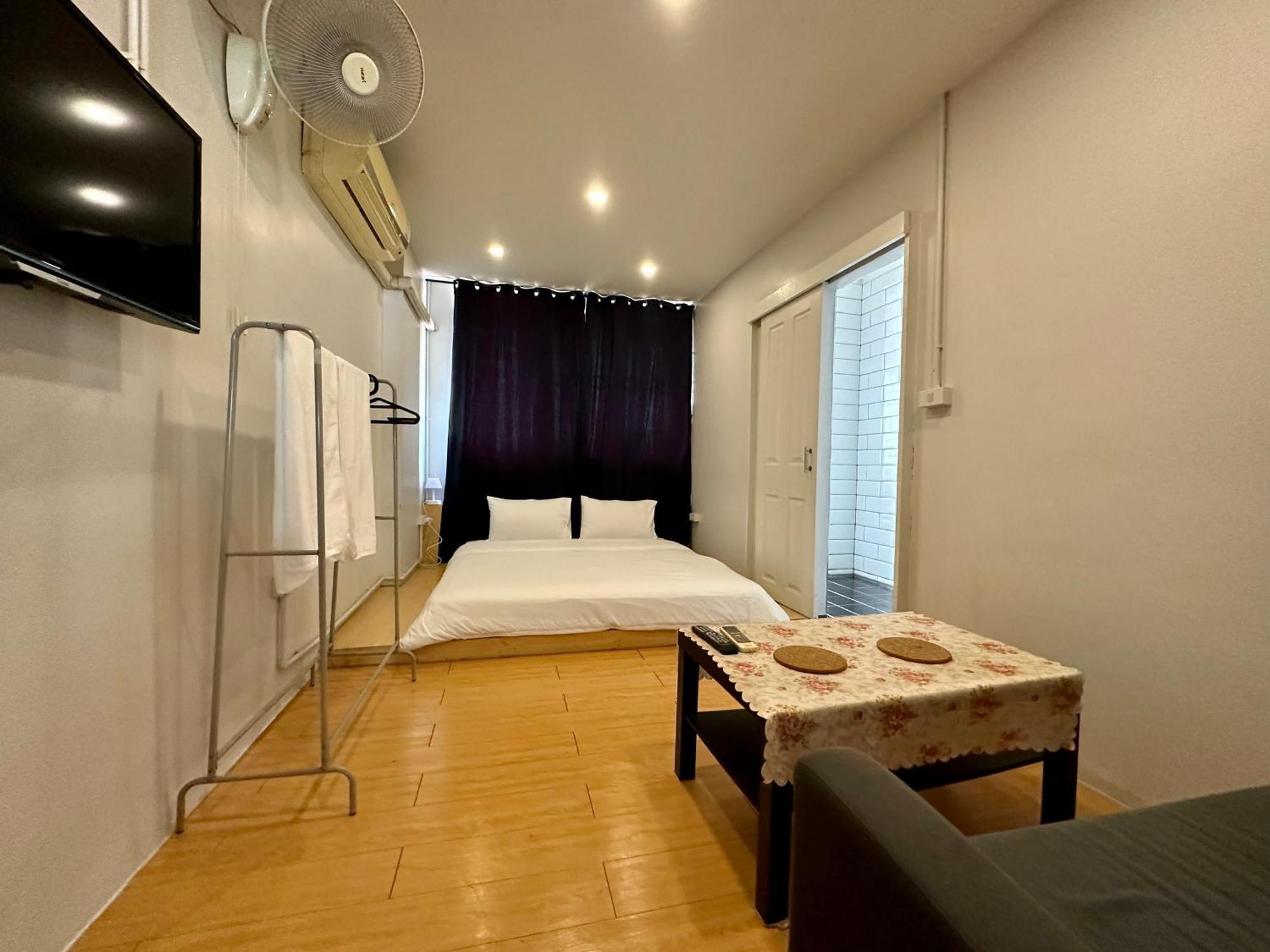 The Cute Silom Hostel Bangkok Extérieur photo
