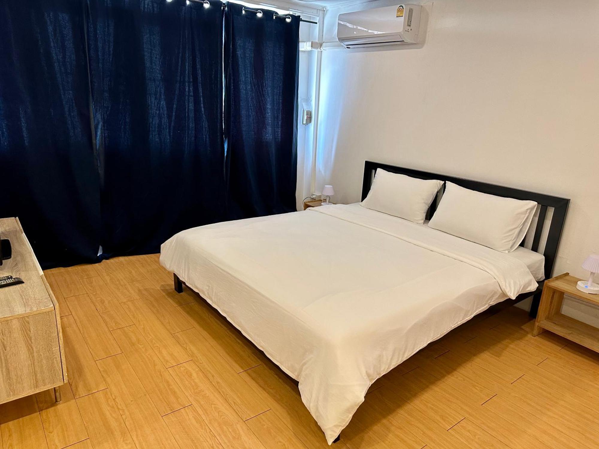 The Cute Silom Hostel Bangkok Extérieur photo