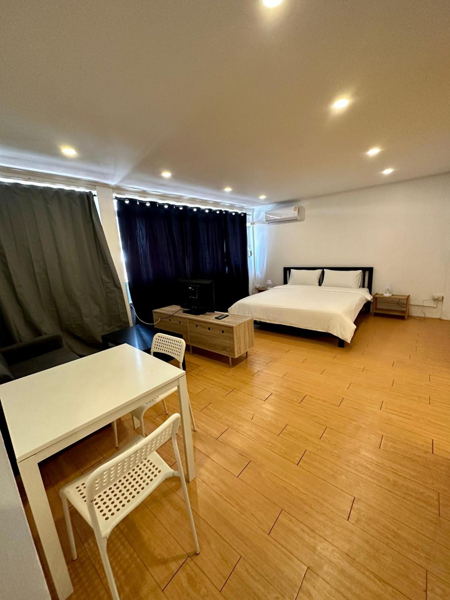 The Cute Silom Hostel Bangkok Extérieur photo
