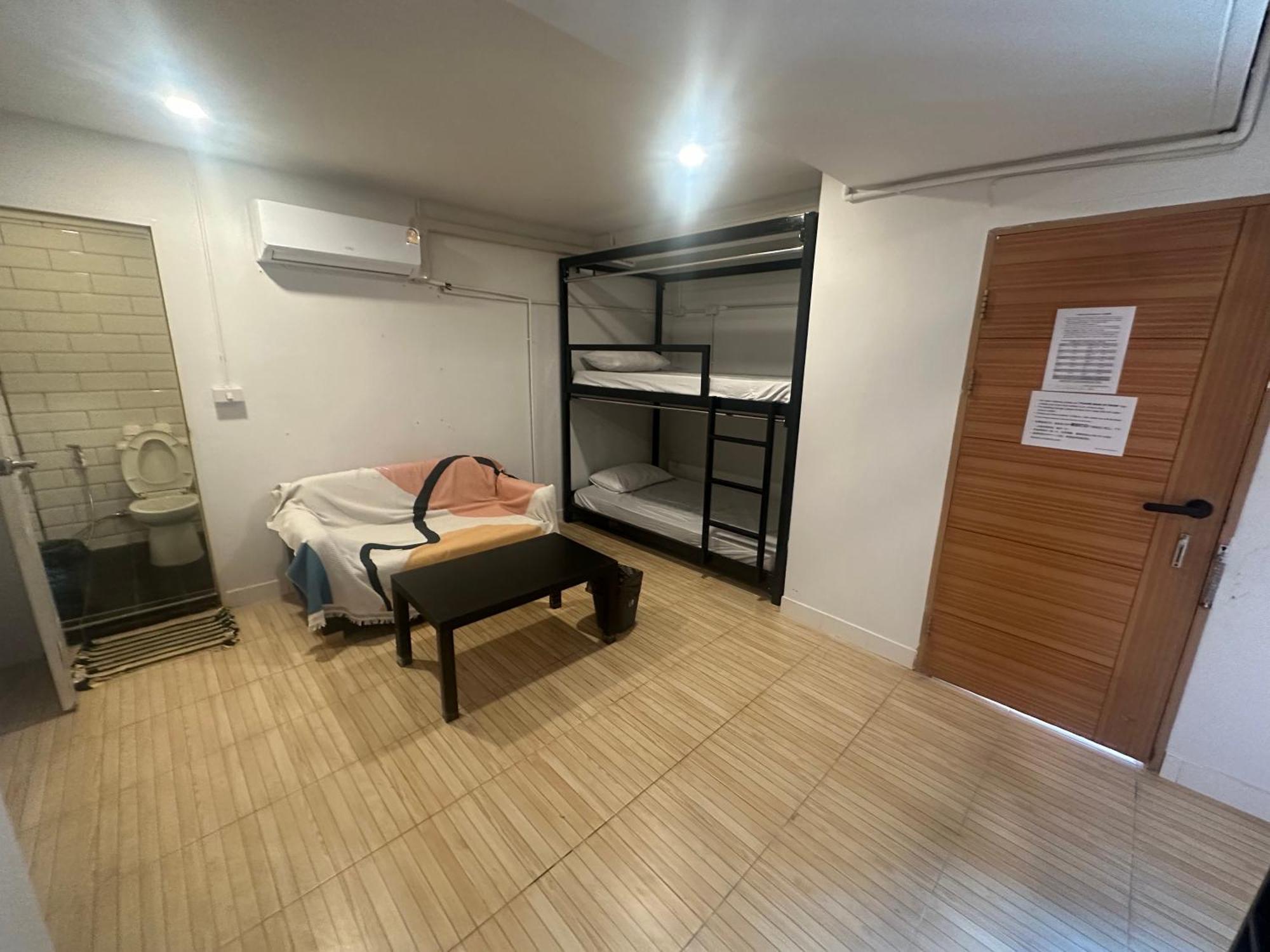 The Cute Silom Hostel Bangkok Extérieur photo