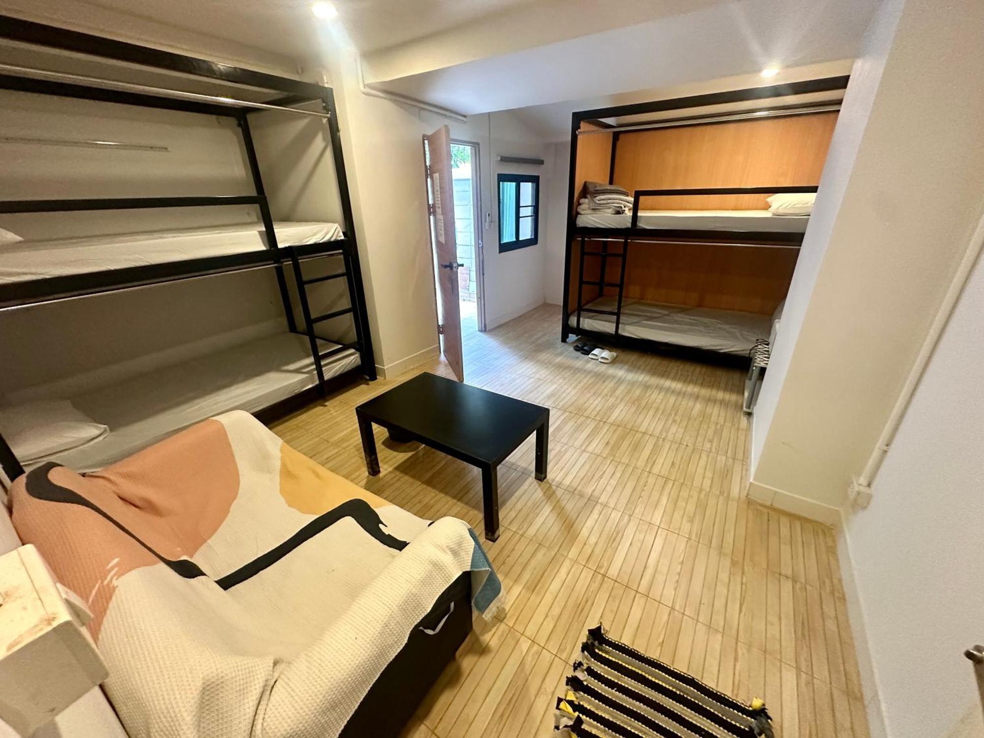 The Cute Silom Hostel Bangkok Extérieur photo