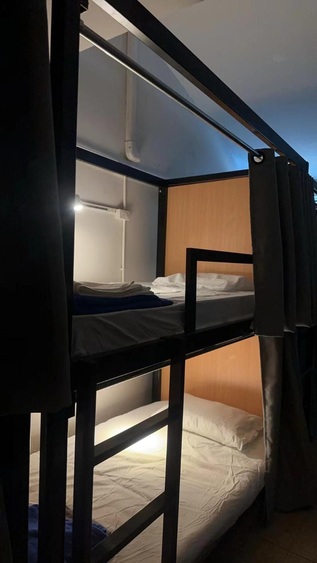 The Cute Silom Hostel Bangkok Extérieur photo