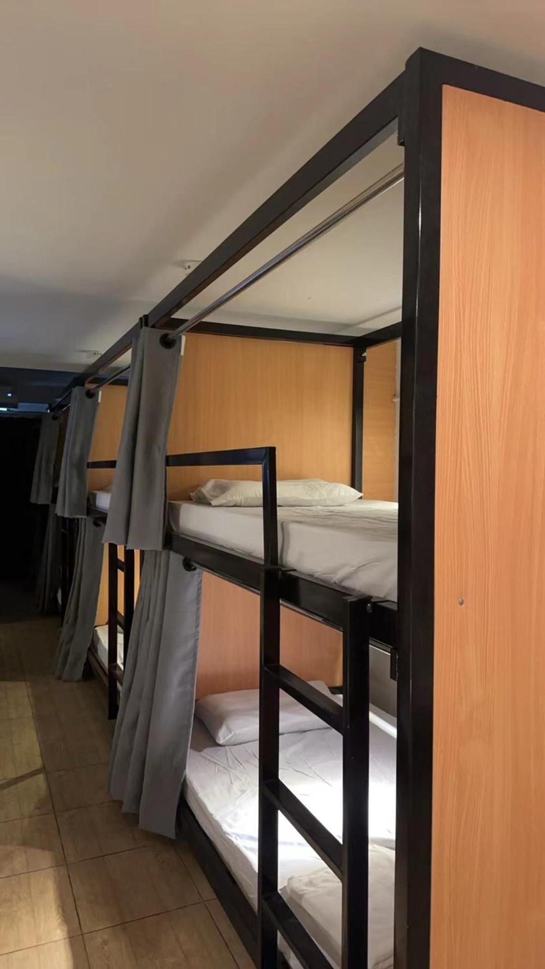 The Cute Silom Hostel Bangkok Extérieur photo